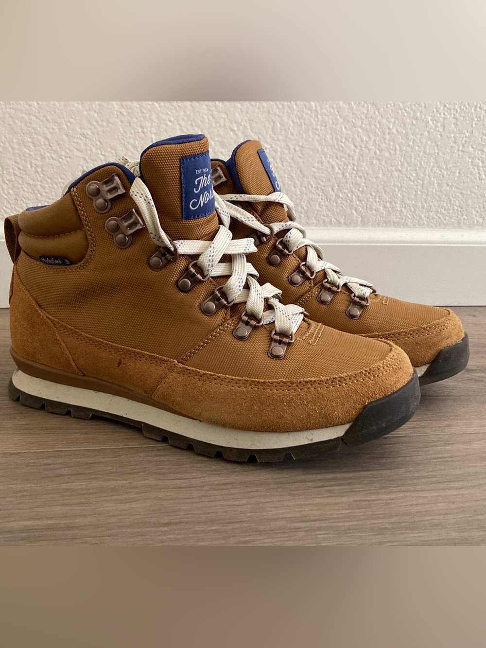 Women’s Back-To-Berkeley IV Leather Waterproof Boots